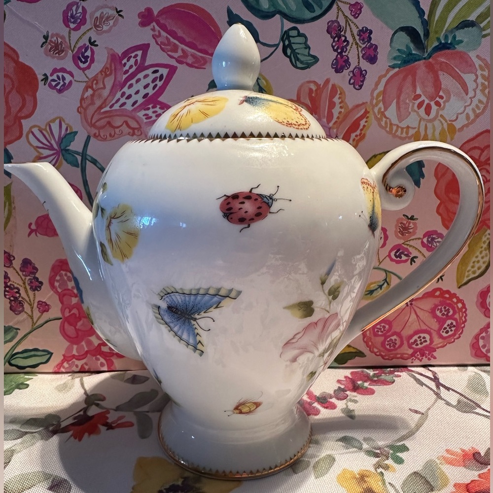 I Godinger & Co. “Morning Glory” Coffee Pot